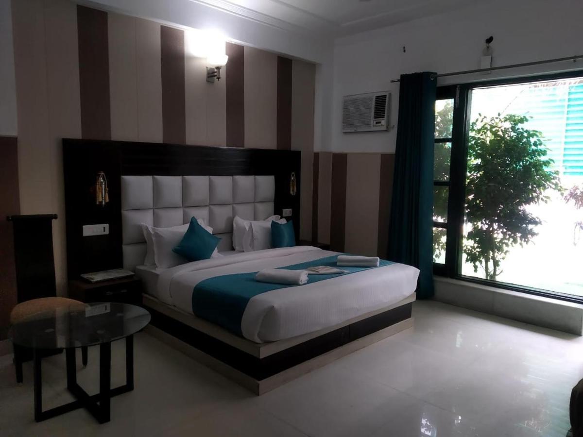 Hotel Rishikesh Inn By Rfh Exterior photo